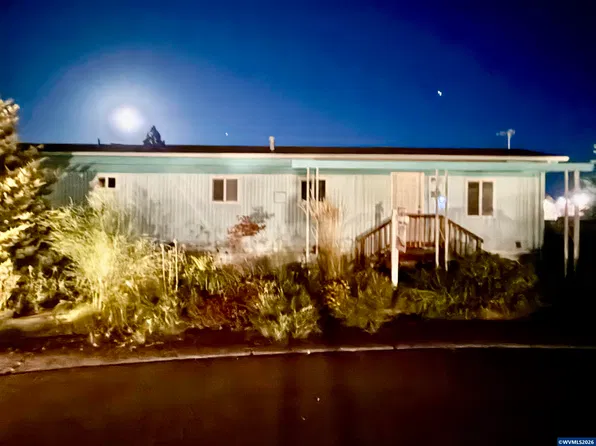 1418 Pine St Unit 7, Silverton, OR 97381