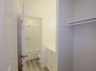 523 Walker Dr, Mountain View, CA 94043