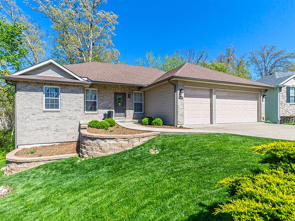 1st image of 610 Adens Woods Ct