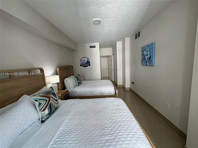 170 SE 14th St #1108 — Photo 14