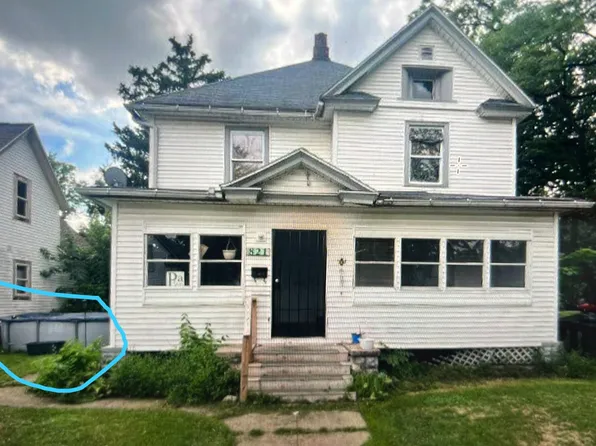 821 Blaine Ave, South Bend, IN 46616