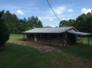 860 Hurt Cemetery Rd, Jacks Creek, TN 38347