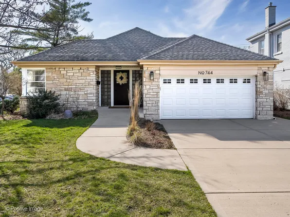 744 S Spring Ave, La Grange, IL 60525