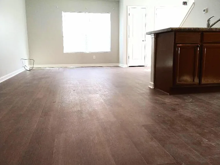 141 Brockett Dr — Photo 28