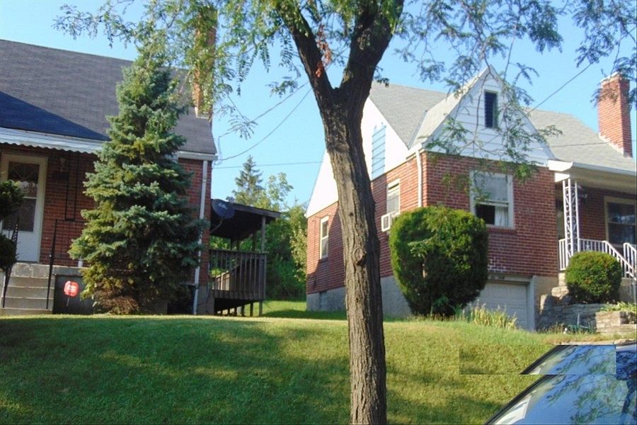 CAPTAINS HELM × VILLAGEDOOR 2640 Captains Ave, Port Hueneme, CA