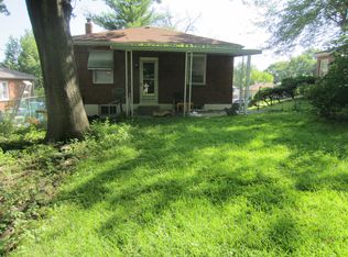 2780 Granda Dr, Saint Louis, MO 63125