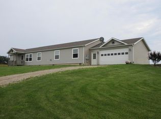 42600 46th St, Lawrence, MI 49064