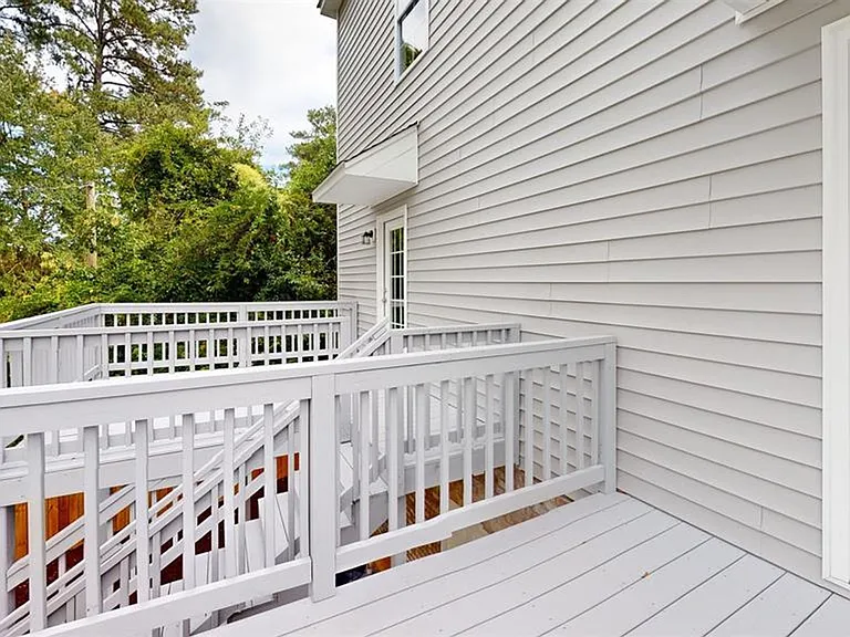 3921 Capers Ave — Photo 8