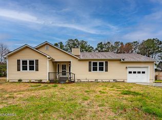 1209 Nine Foot Rd, Newport, NC 28570