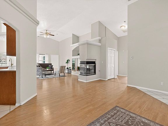 3rd image of 600 Rio Hondo Rd NE