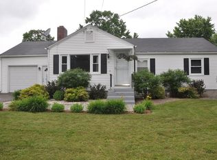 11 Karen Cir, Easthampton, MA 01027