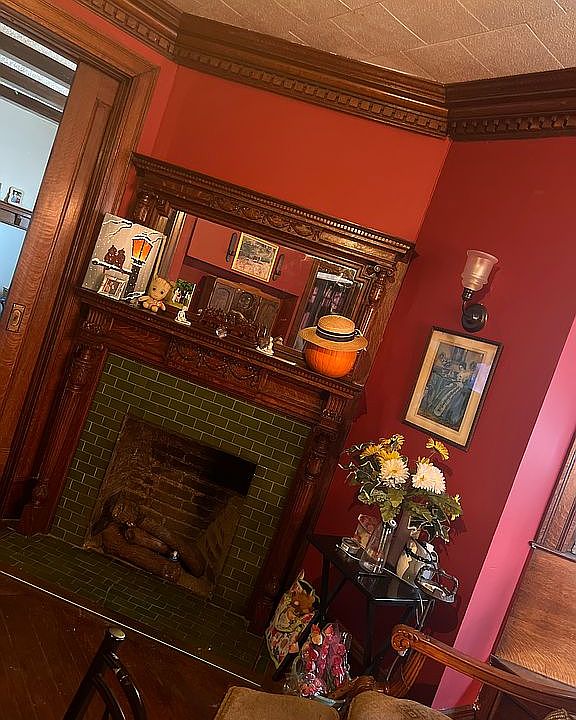 1st image of 849 E 2nd St