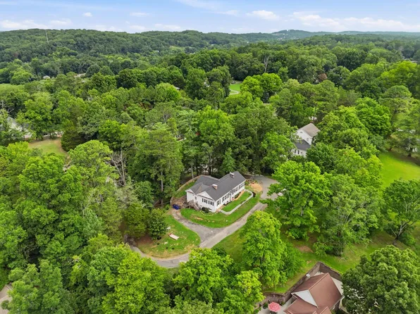 210 James Ave NW, Cleveland, TN 37311