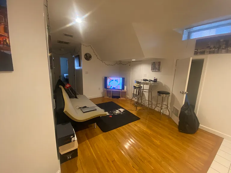 23 Snow Hill St #10 — Photo 5
