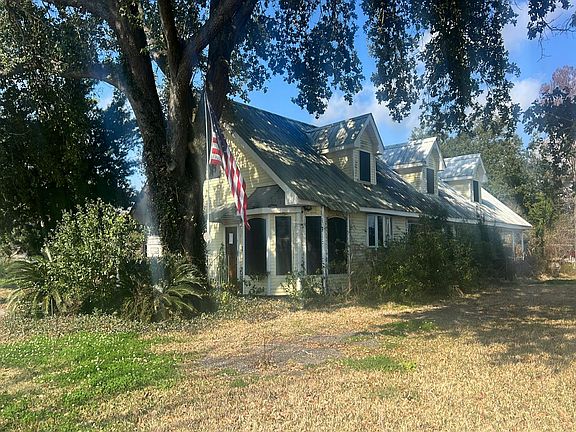 3rd image of 8137 River Rd