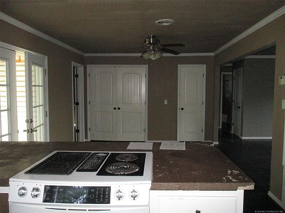 5th image of 414 E Buchanan Ave