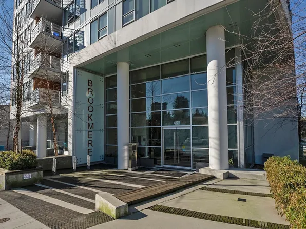 530 N Whiting Way #503, Coquitlam, BC V3J 0J4
