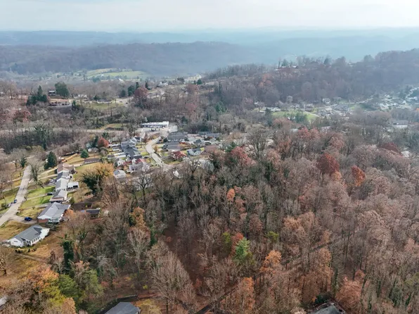 Mountain Dr, Kingsport, TN 37664