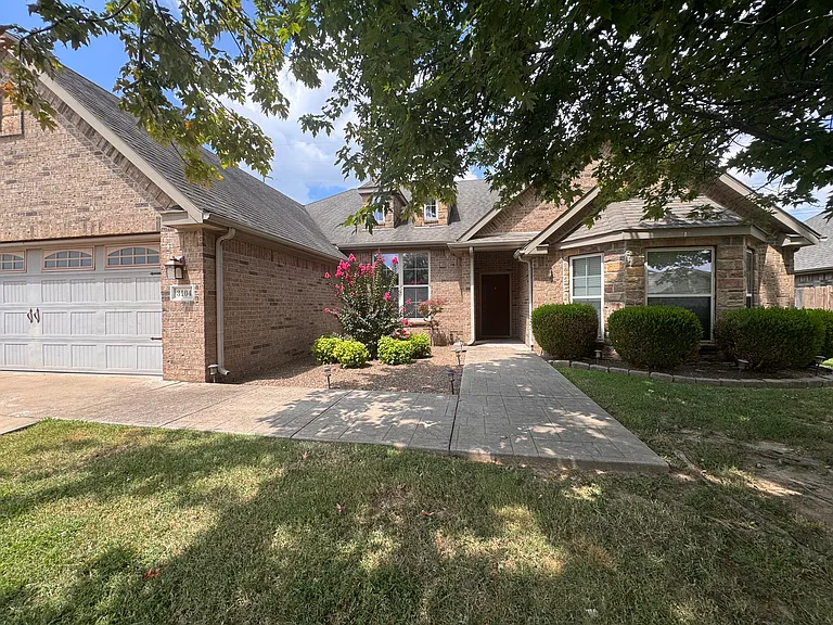 3104 Calm Ridge Rd — Photo 2
