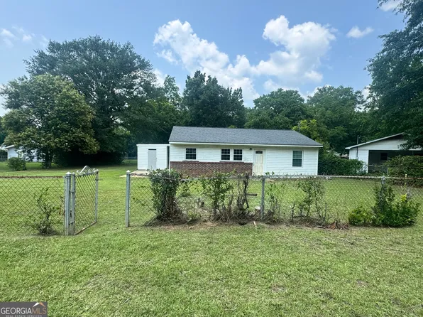 102 Crawford St, Warner Robins, GA 31093