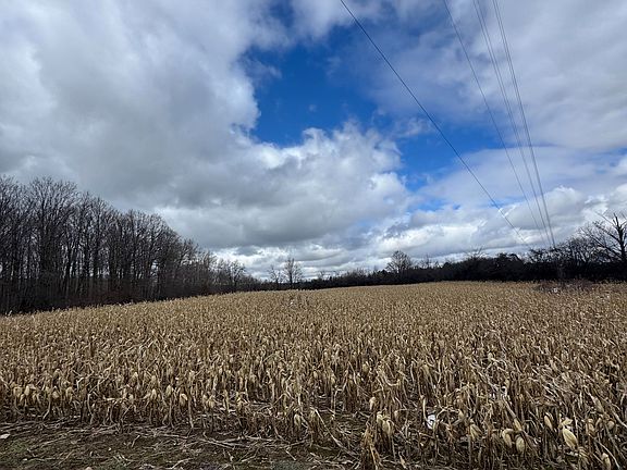 5th image of 8700 Coronation Rd