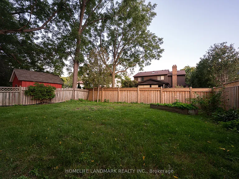 2174 New St — Photo 30