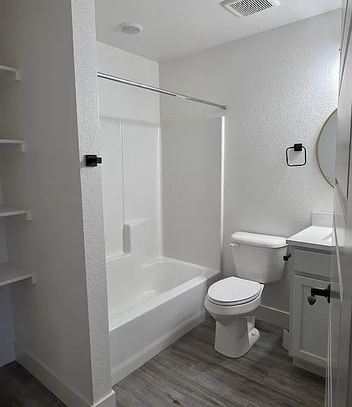 2912 Cribbon Ave — Photo 9