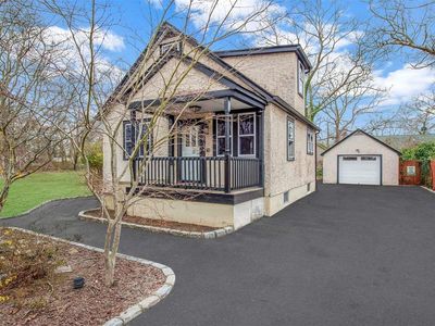 8 Orient Road, Mastic Beach, NY, 11951