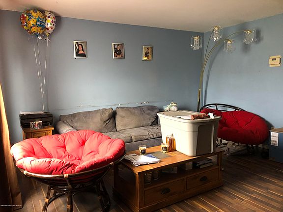 3rd image of 27 Linda Ct
