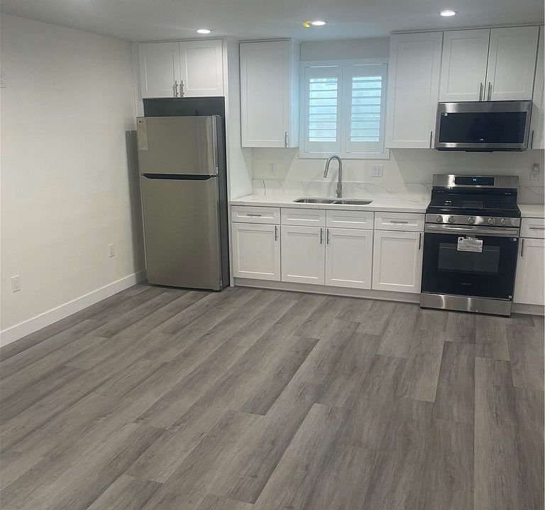 1st image of 4656 Bell Pl #4656B