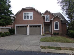 1004 Golf Club Cir W, Hendersonville, TN 37075