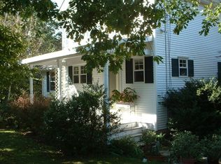 421 Jepson Ln, Portsmouth, RI 02871