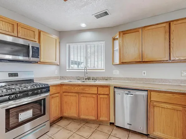 2601 Alamogordo Dr NW, Albuquerque, NM 87120