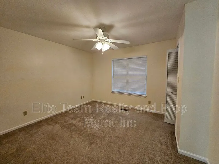 802A Selwyn Oaks Ct — Photo 10