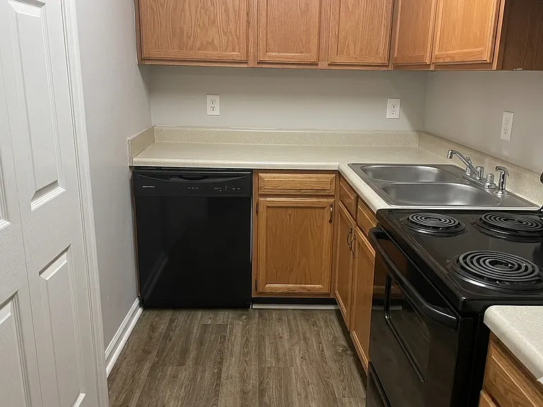 2827 N Ohenry Blvd #E — Photo 25