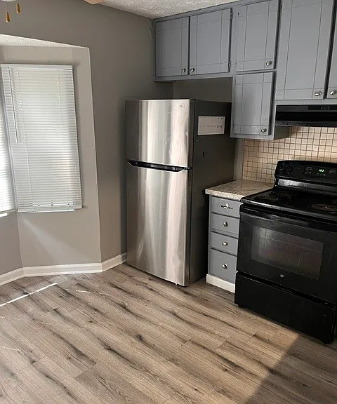 140 Hunters Ln #C — Photo 26