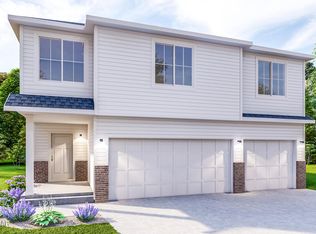 403 Wren Dr, Grand Forks, ND 58201