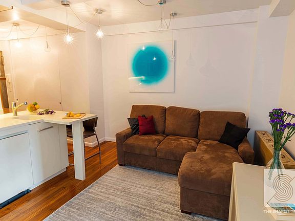4th image of 25 Tudor City Pl APT 1609