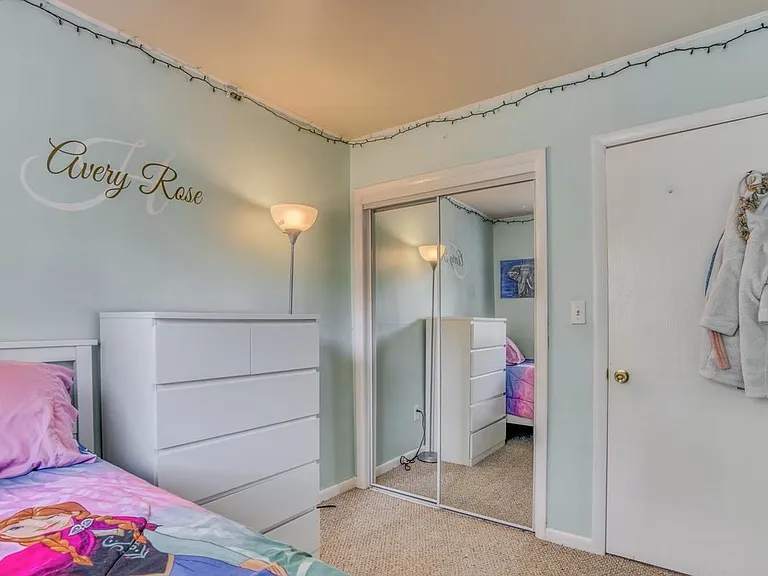 9909 Maidbrook Rd — Photo 15