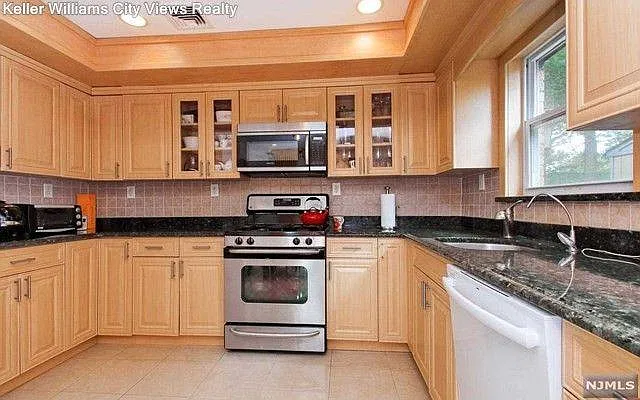 1 bed, 1500 sqft, $1,200 — Photo 4