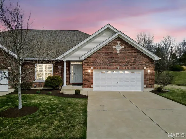 2404 Golden Bear Way Unit 715B, Wentzville, MO 63385