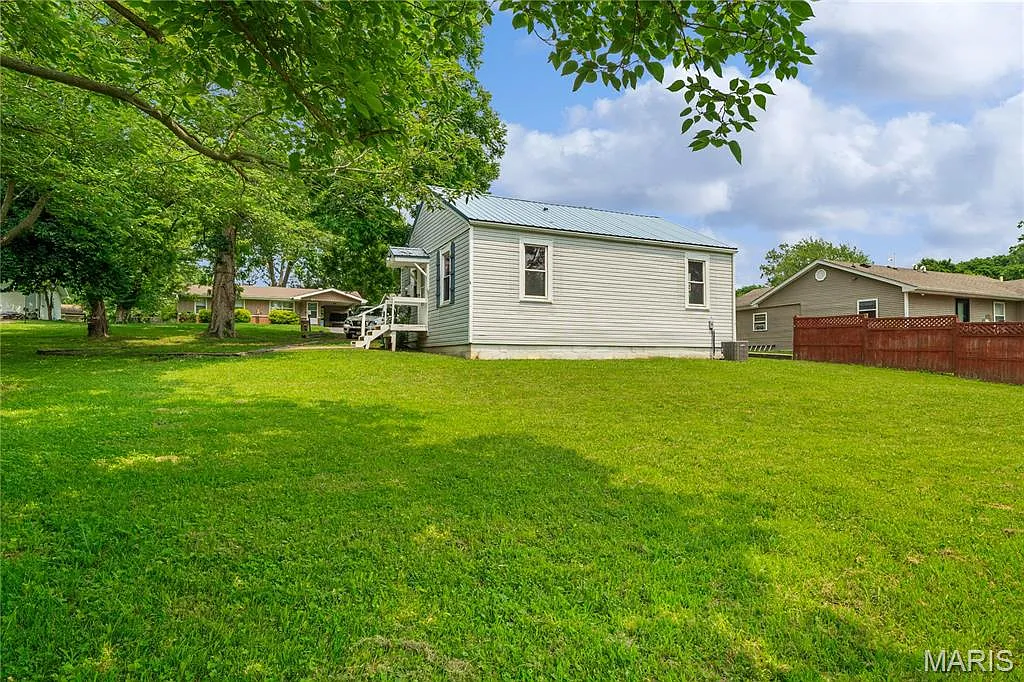 233 O'Connell Drive - 1 — Photo 3