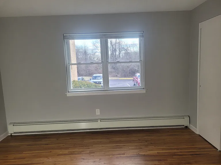 56 Manchester Ct #B — Photo 12