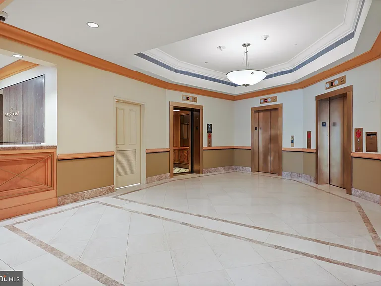 601 Pennsylvania Ave NW #612 — Photo 19