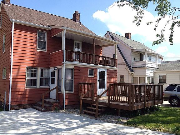 2nd image of 10620 Vernon Ave