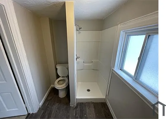 1322 Brownell Ave — Photo 6