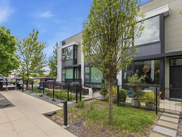 1019 N Cleveland Ave #3 — Photo 42