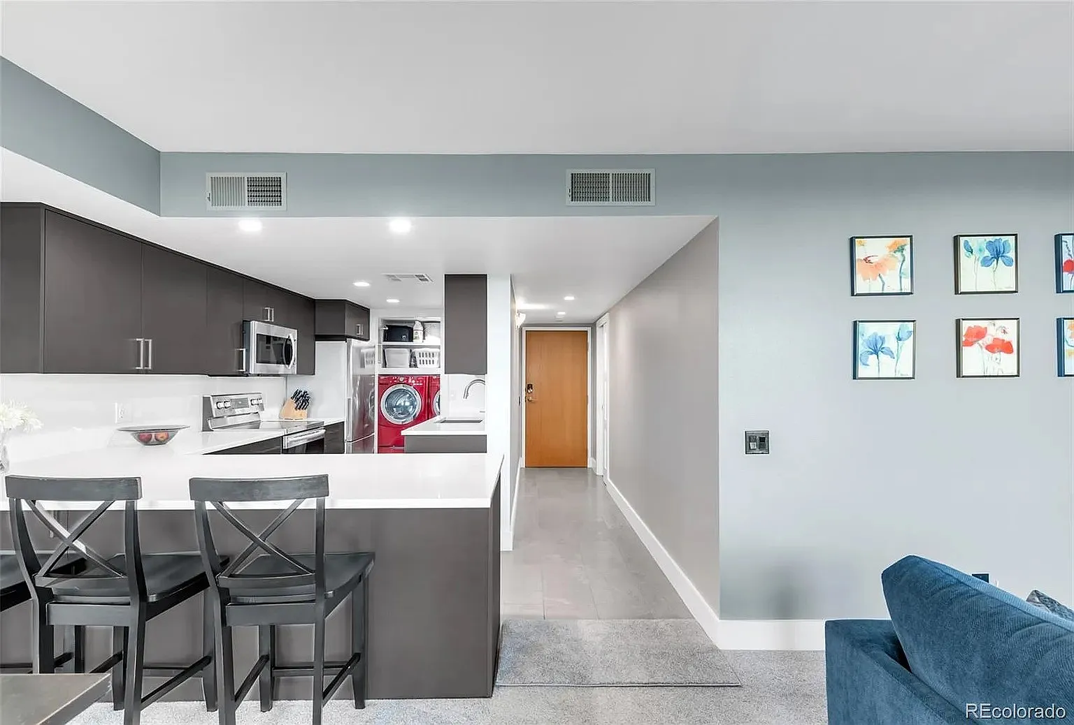 2 bed, 1075 sqft, $2,000 — Photo 1