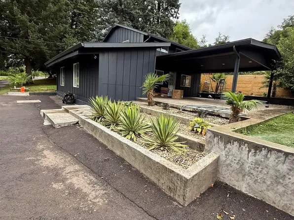 15550 SE Tickle Creek Rd, Boring, OR 97009