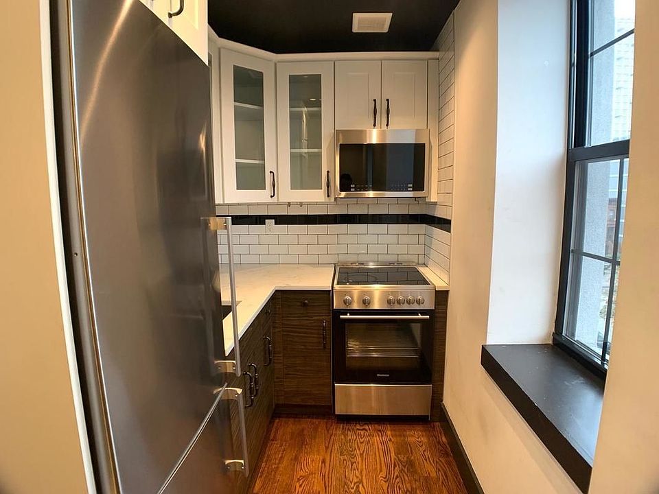 1st image of 702 Rogers Ave #4A